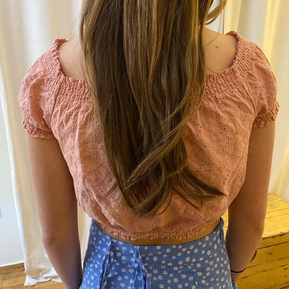 Pink ruffle pattern top - Picture 4 of 4